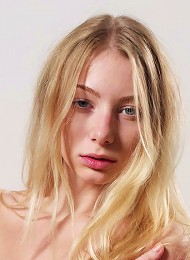 Eva S Smoking